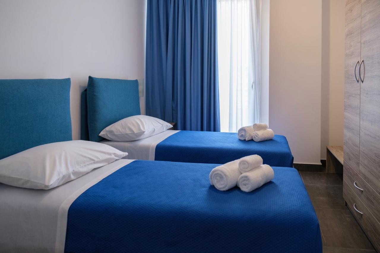 White Apartments & Spa アヴォラ エクステリア 写真