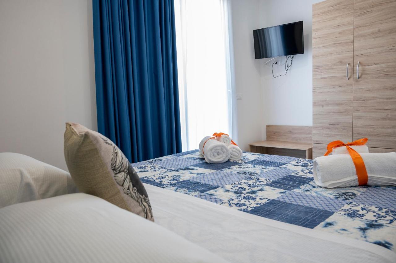 White Apartments & Spa アヴォラ エクステリア 写真